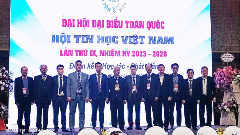 Khoa Công nghệ Thông tin trở thành Chi hội trực thuộc Hội tin học Việt Nam